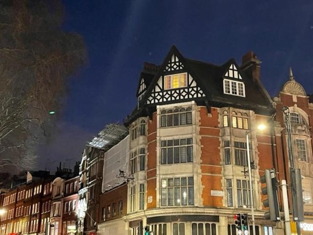 The Apartments Kensington High Street London Exterior photo