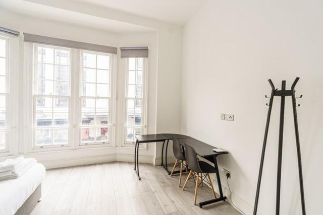The Apartments Kensington High Street London Exterior photo