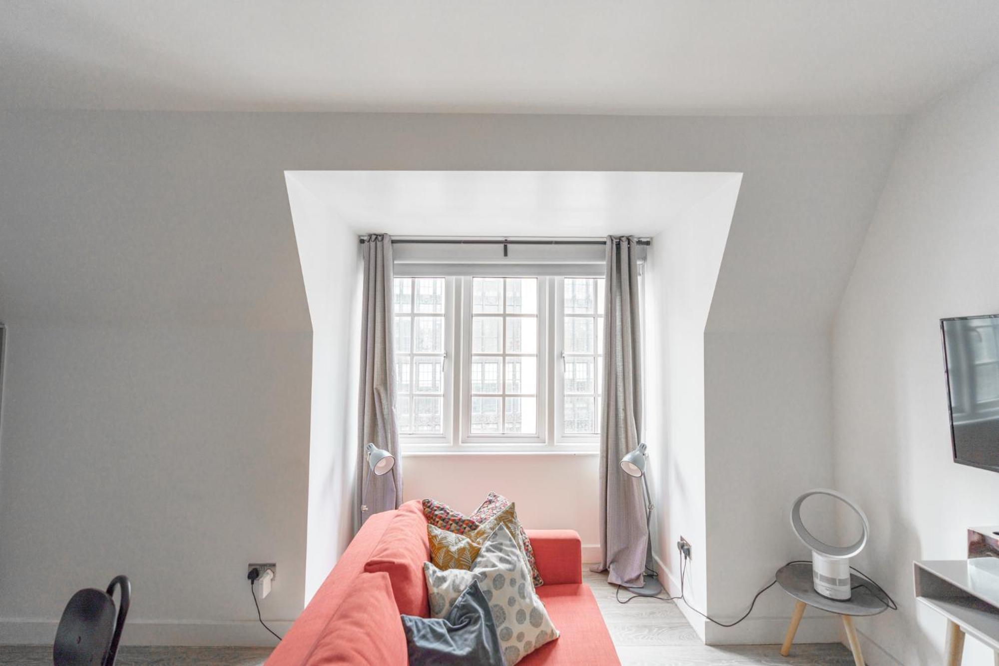 The Apartments Kensington High Street London Exterior photo